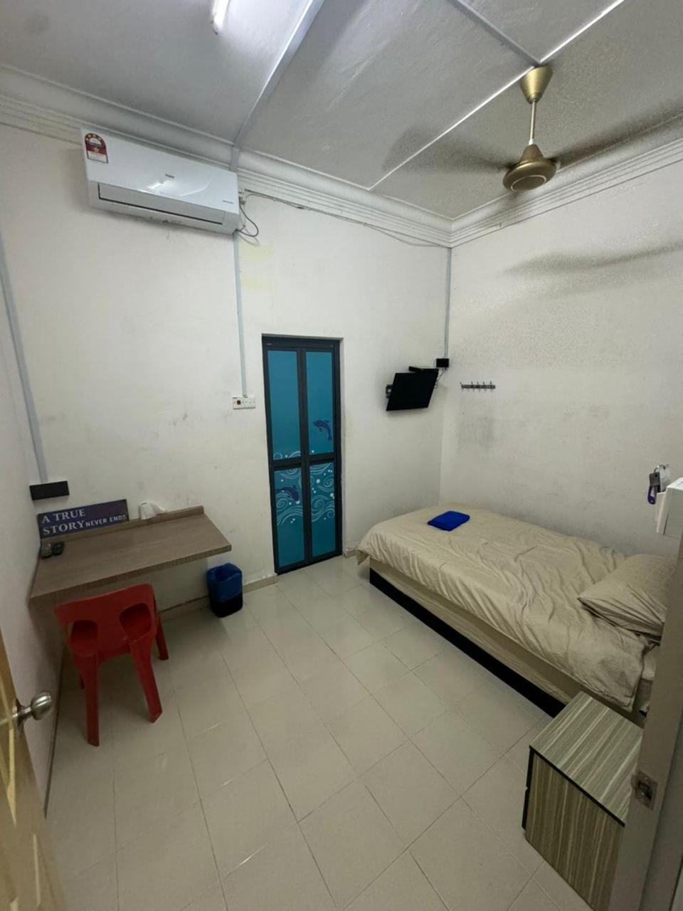 Momo Guest House Kuala Terengganu Buitenkant foto