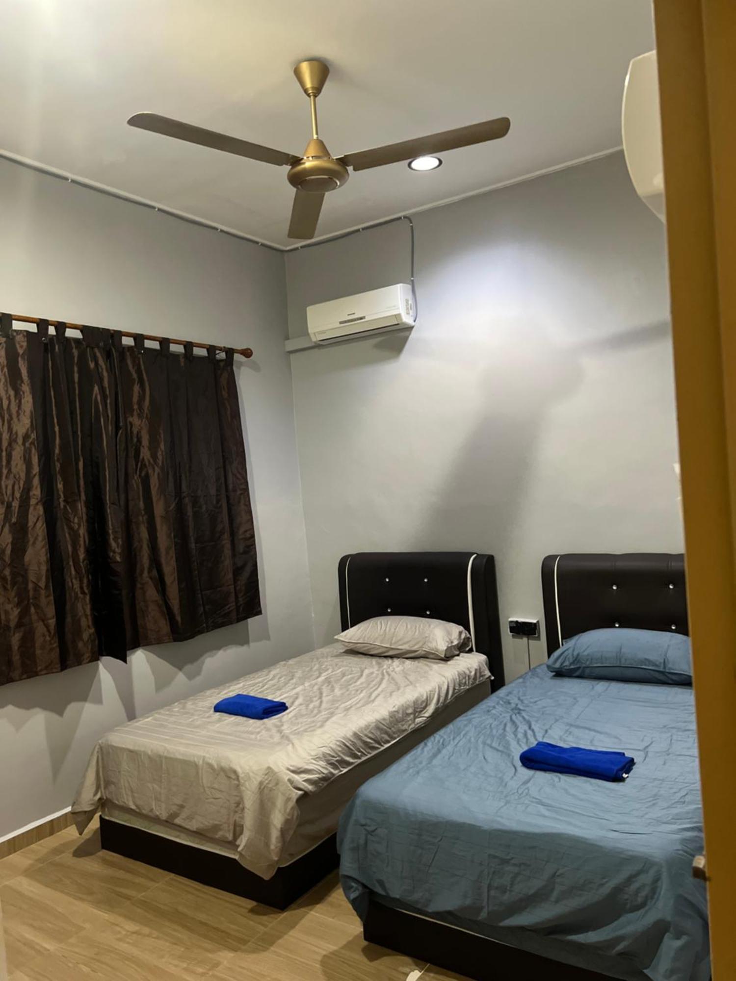 Momo Guest House Kuala Terengganu Buitenkant foto